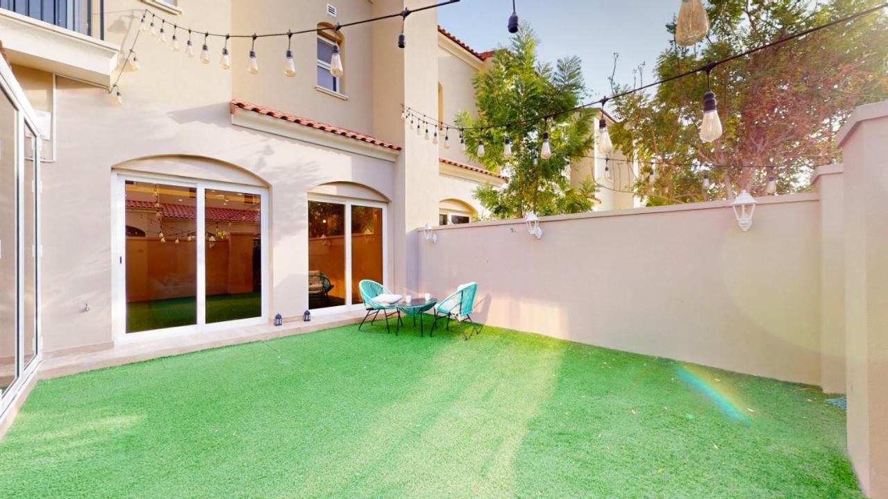 Bella Casa At Serena - Peaceful Three Bed Villa Dubai Exterior photo